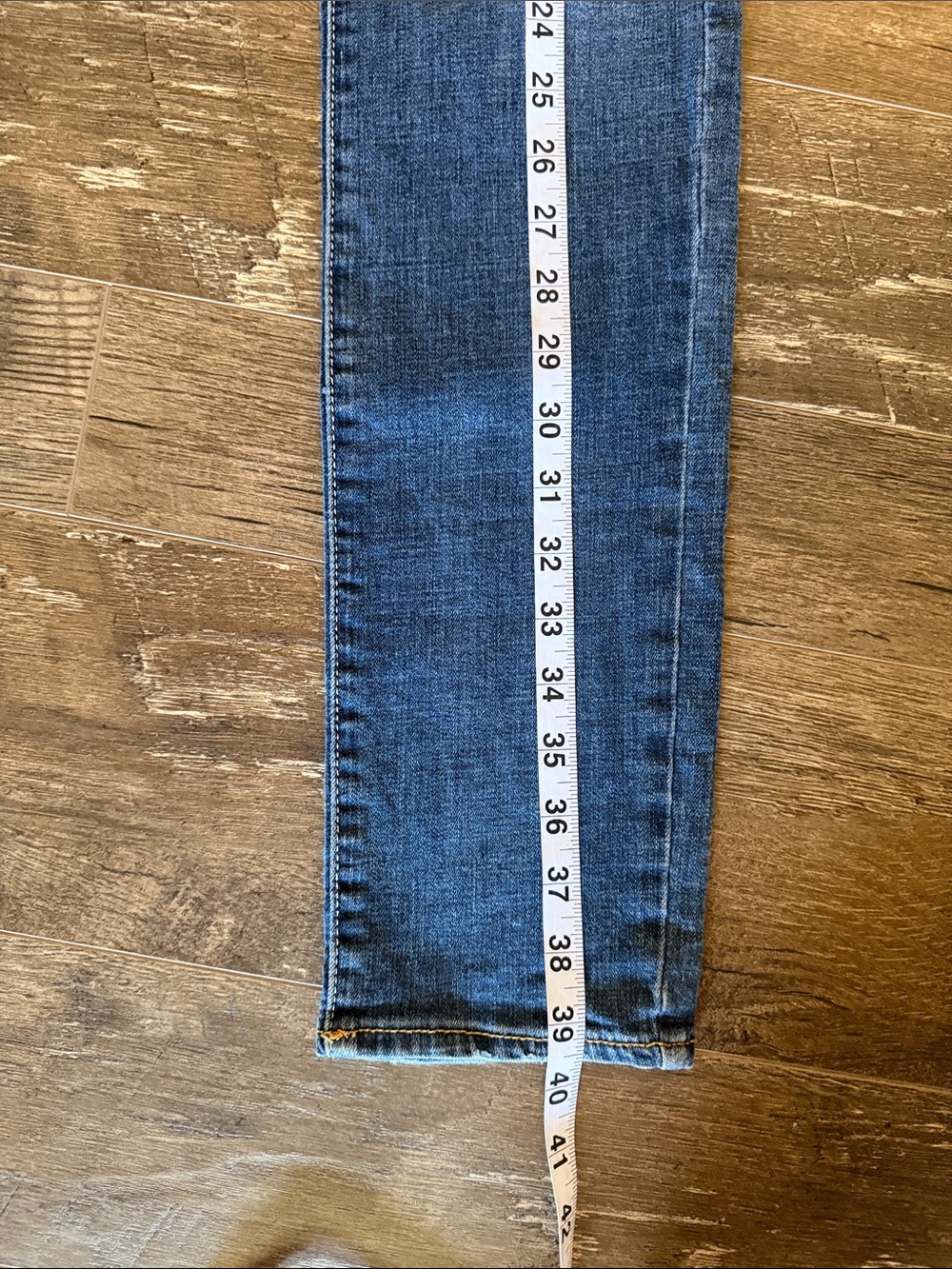 American Eagle Outfitters Women's Skinny Jeans in Blue Wash Size 4 Long - Picture 7 of 9